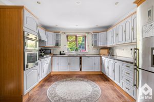 Photo 32- click for photo gallery